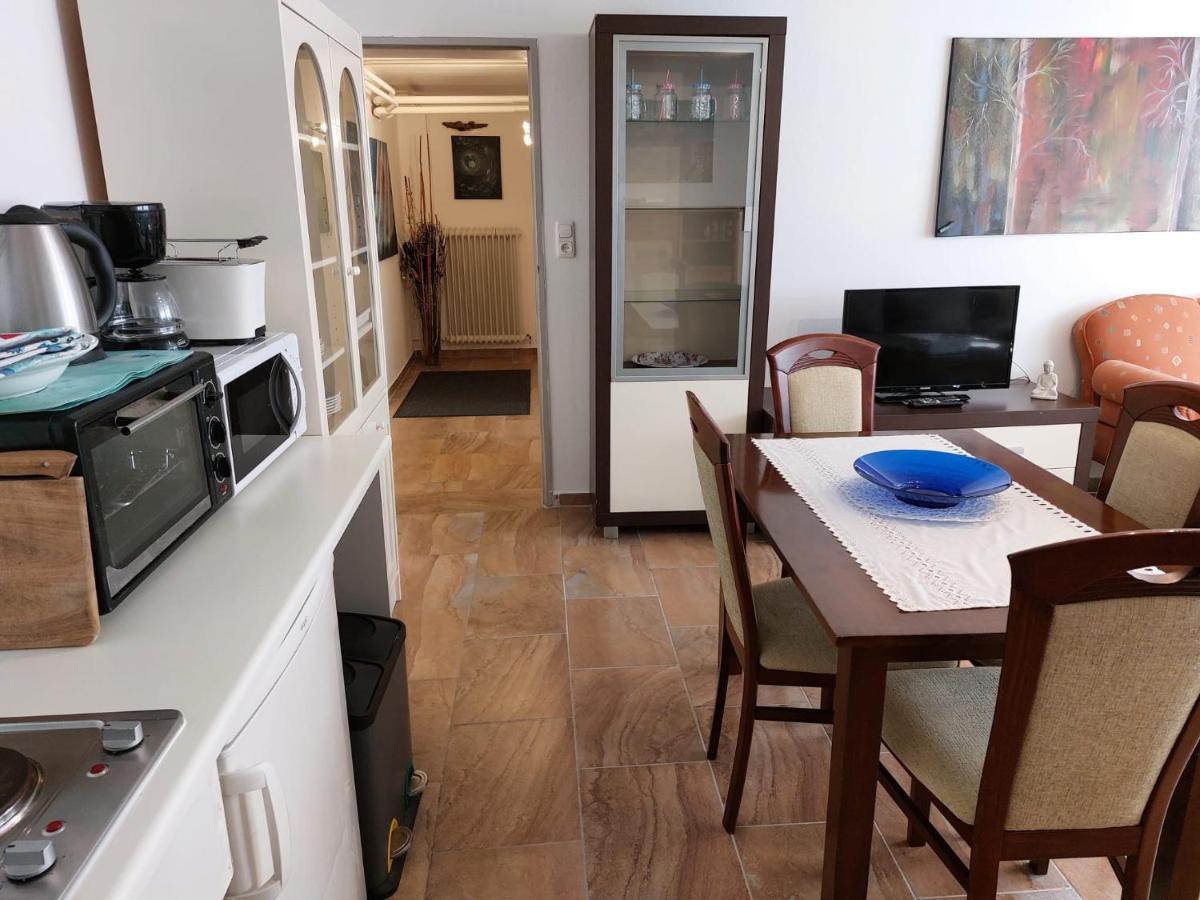 Ferienwohnung Mit Eigenem Garten In Schortens Luaran gambar