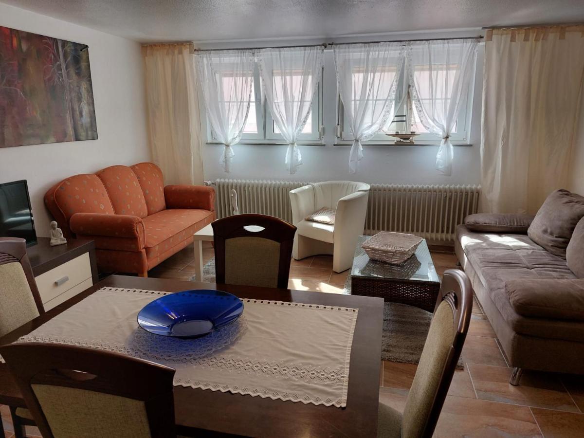 Ferienwohnung Mit Eigenem Garten In Schortens Luaran gambar